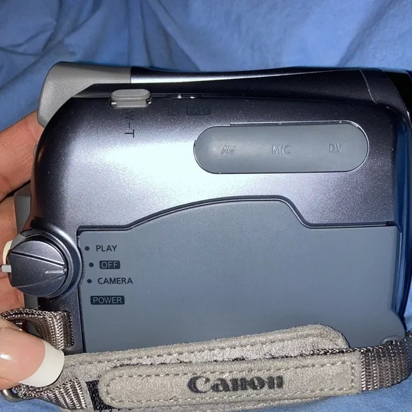 Canon Digital Video Camcorder ZR 500